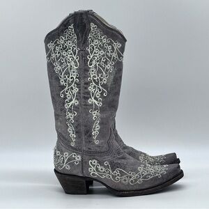 Corral Brown Heeled Boots with White Embroidery